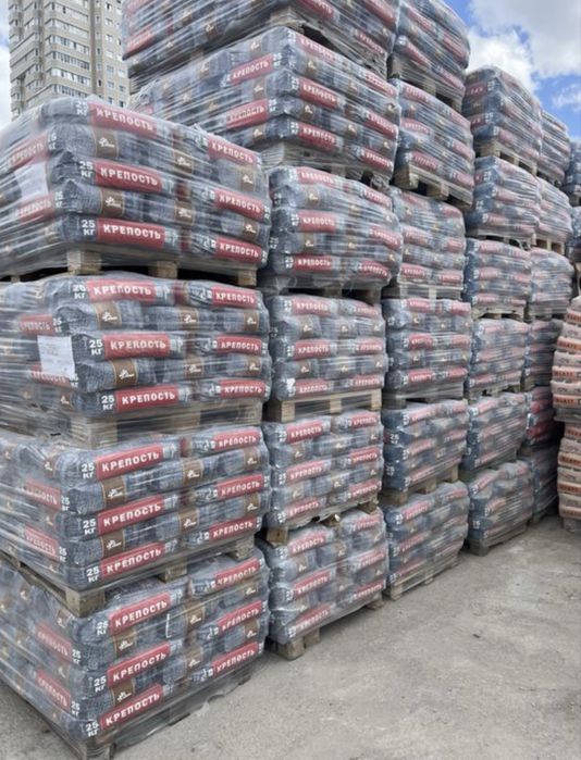 КЛЕЙ КРЕПОСТЬ есть доставка