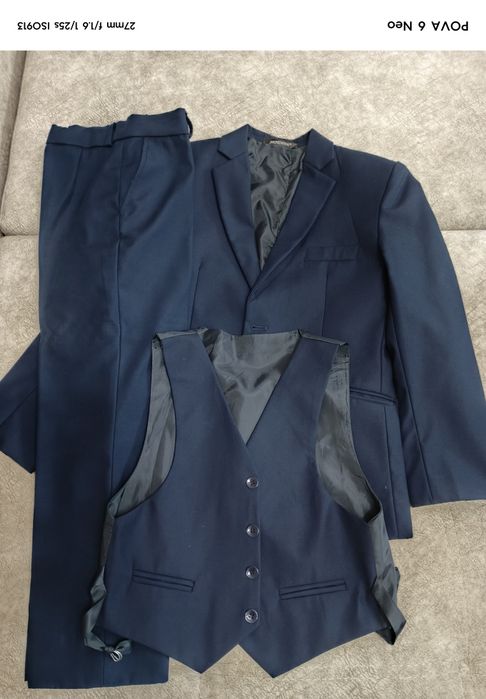 Школьная форма Продам + ПОДАРОК