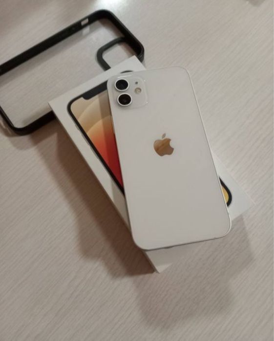 Например, iphone 12 с гарантие