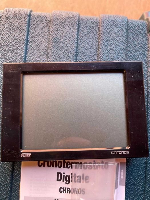 Termostat digital de perete VEMER VE452900 CHRONOS
