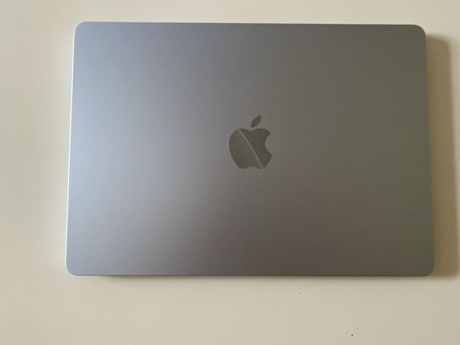 Macbook Air M4 13” 16/256 GB Sky blue