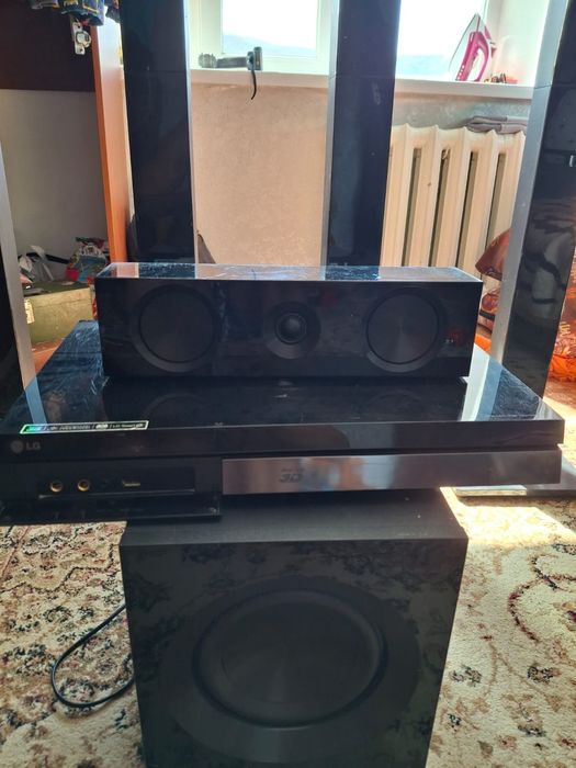 Домашний кинотеатр