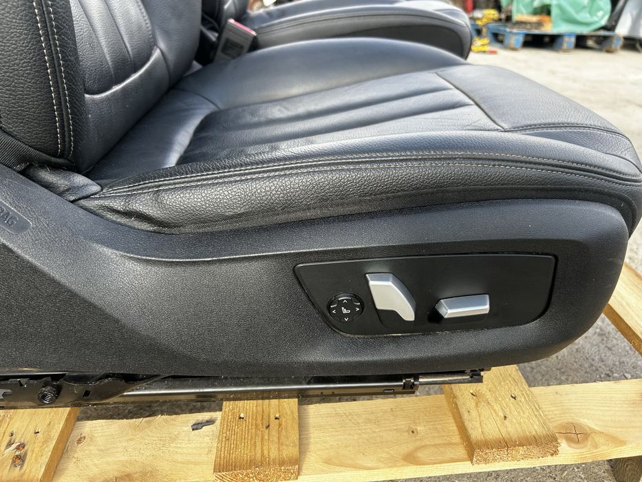 Interior piele electric scaune față și banchete spate BMW G30