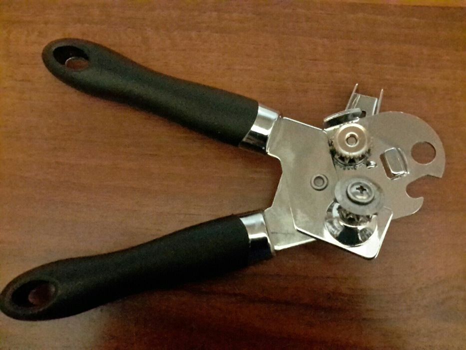 Консервный нож продам