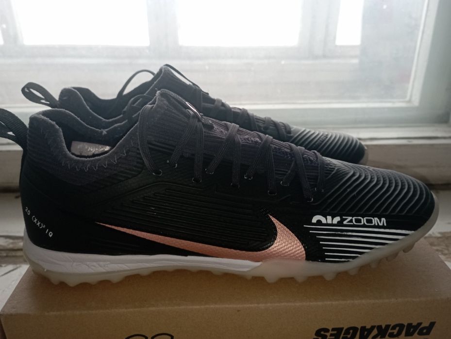 Продаютя Бутсы Nike Zoom Mercurial..