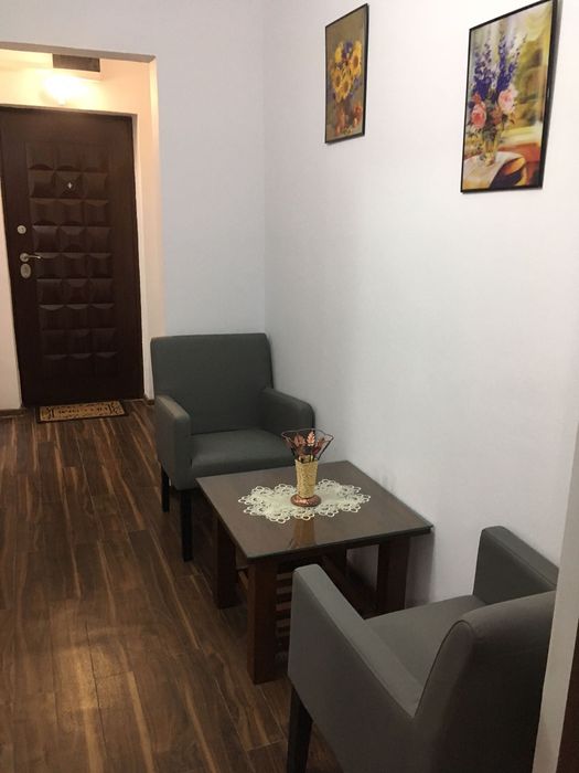 Vand apartamenmt 2 camere decomandat , Piatra Neamț