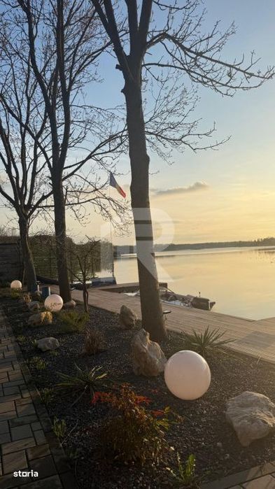 Se Vinde Vila Cu Deschidere La Lacul Snagov La Cel Mai Mic Pret