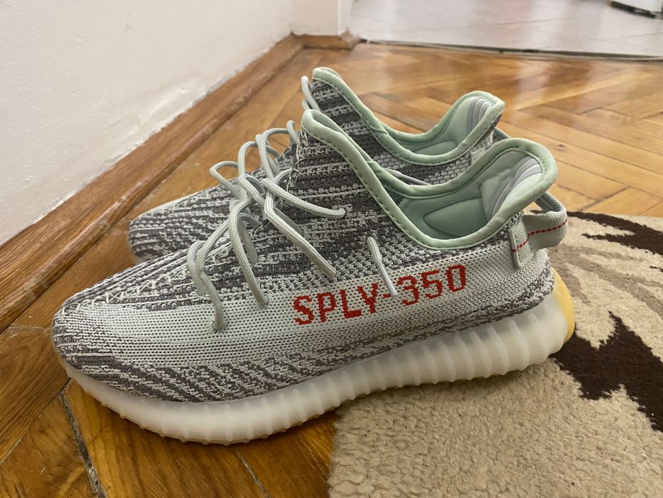 Adidas Yeezy Boots 350 V2 Zebra