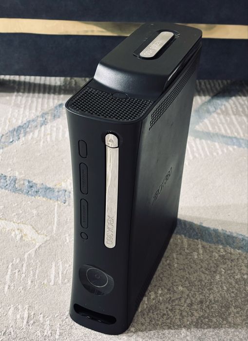 Продам Xbox 360 120gb
