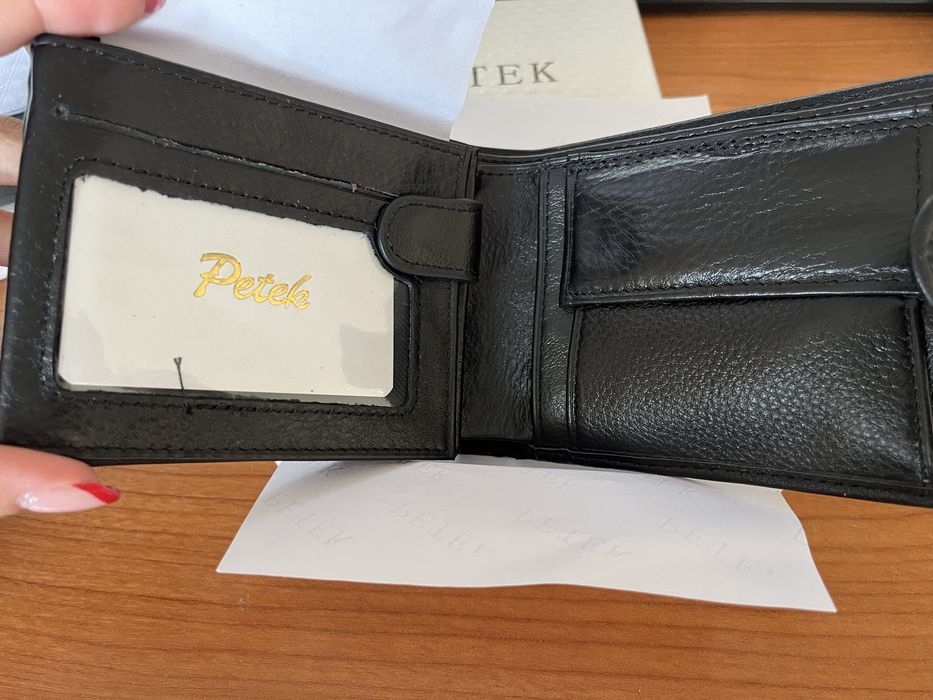 Оригинални портмонета от естествена кожа Petek с кутия