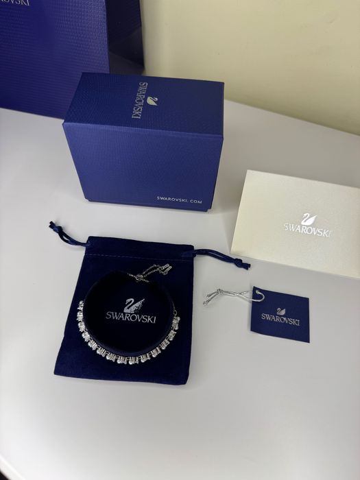 Сребриста Гривна Swarovski Matrix – Родиево покритие и Кристали