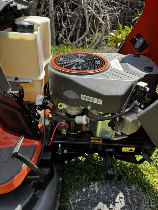 Косачка трактор Husqvarna TC 242T – почти нова (10.6 моточаса)