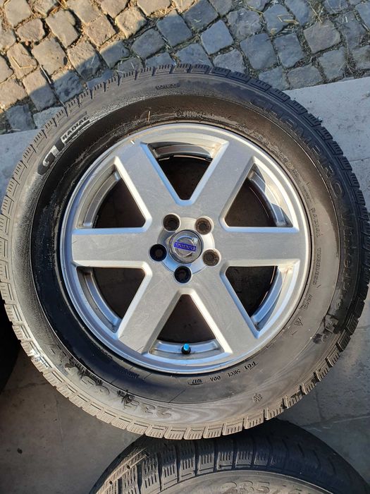 Volvo OEM Set Jante Stare Foarte Bună Cu Anvelope M+S 235 65 17 xl