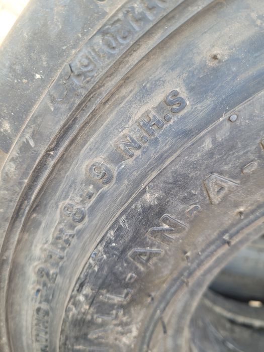 Anvelope Stivuitor, Wall-an-a-half 21×8-9 (16ply) Noi, cu cameră și gu