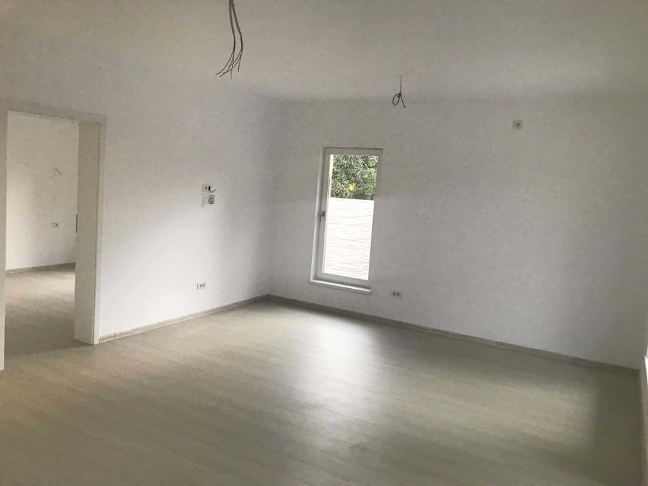 Casă modernă pe parter zona Malu Mare -Centru Str. Gutuilor
