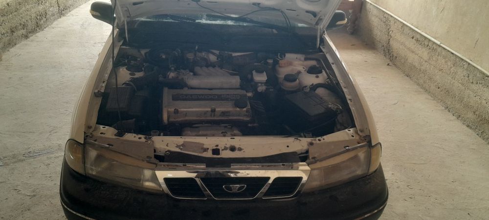 Продаётся машина нексия 1