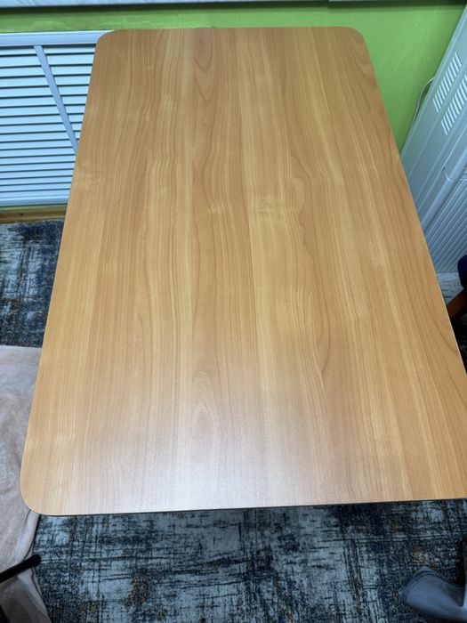 Продам стол и 4 стула