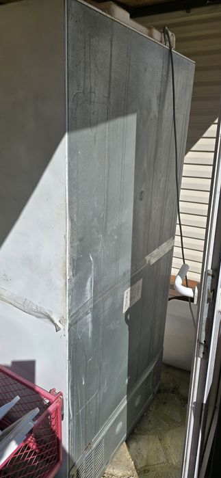 Хладилник 604 литра SAMSUNG