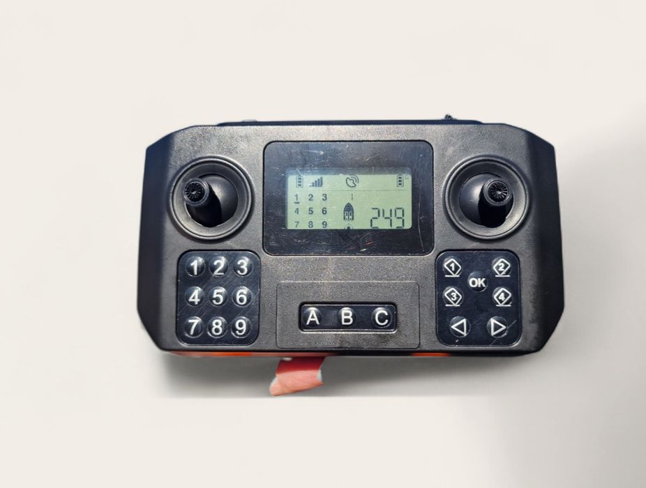 Z6 - лодка за захранка с GPS