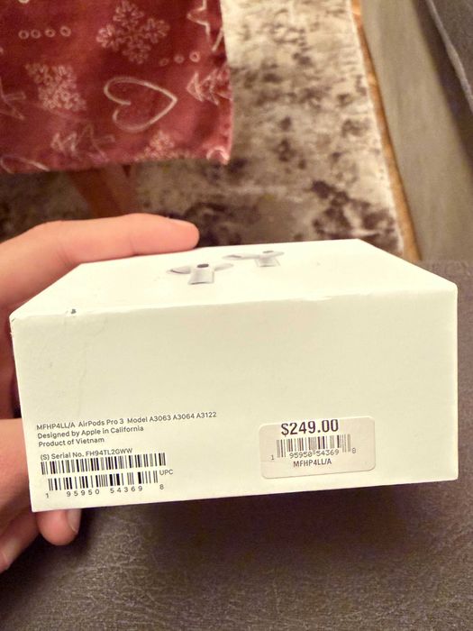 AirPods Pro 3 CASE и ДЯСНА слушалка