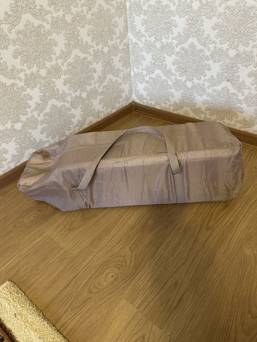 Манеж-кровать до 4-5 лет переносная.