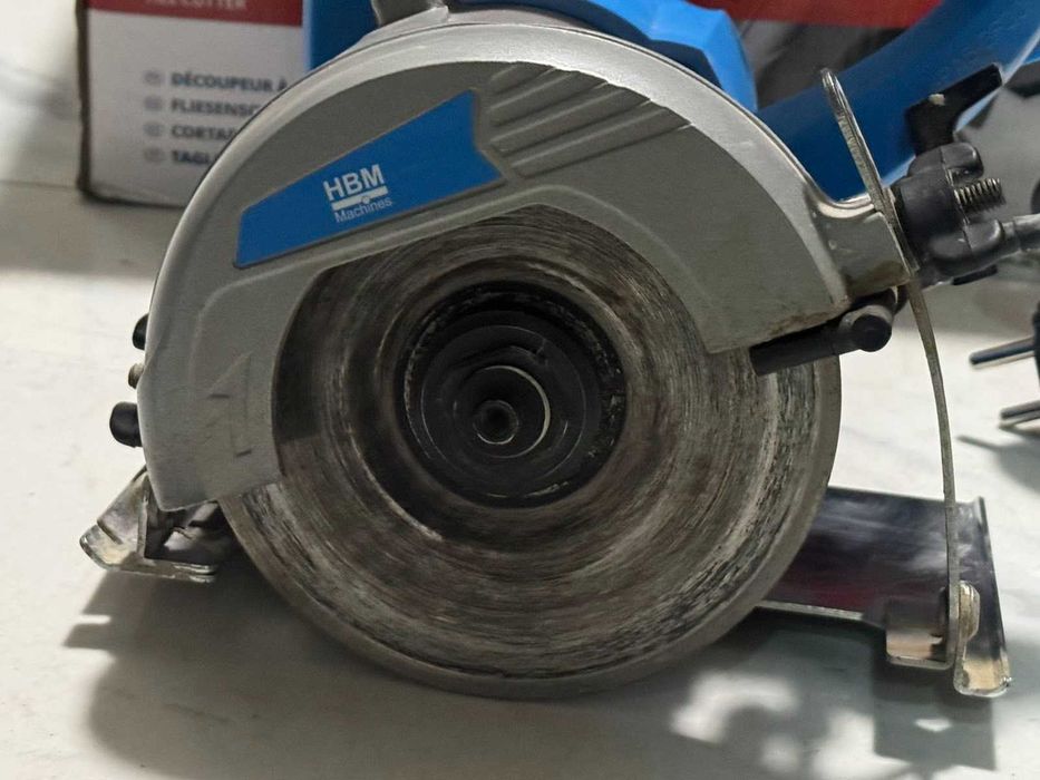 Ръчен циркуляр за рязане на плочки HBM 56279, 1400 W, 125 мм