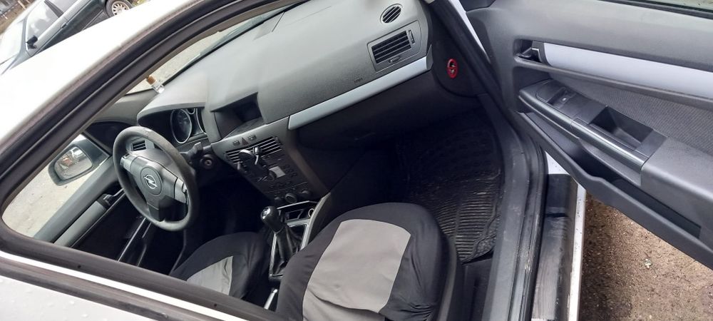 Opel Astra H 1.7 CDTI 80 CP – motor defect, acte valabile, ITP 09.2026