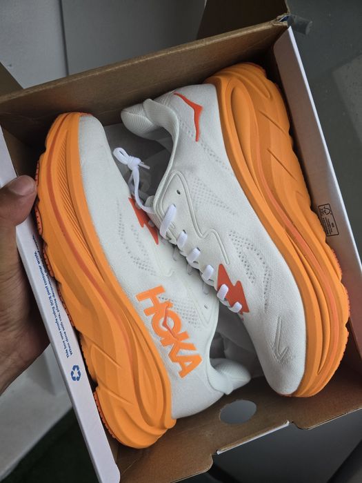 Hoka Clifton 10 43 1/3 Noi!