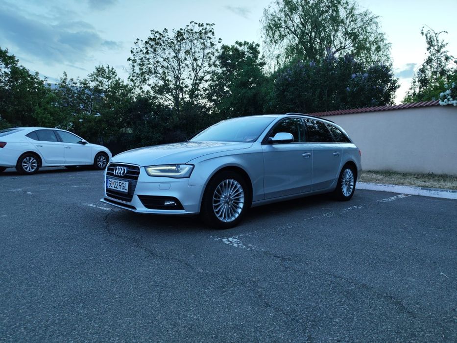 Vând Audi A4 B8,5