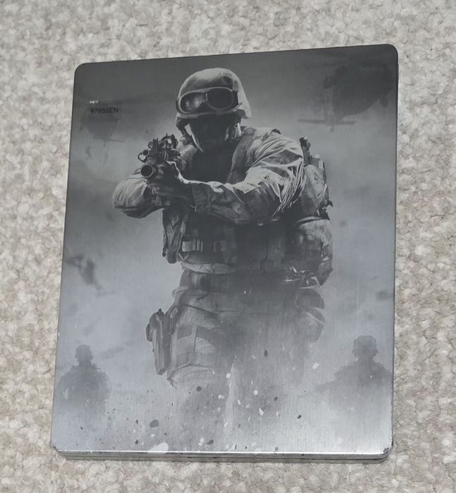 PS4 Call of Duty Infinite Warfare Legacy Pro Edition + Modern Warfare