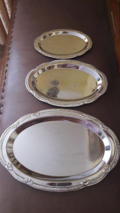 Set de 3 tavi cu servetele personalizate cusute manual