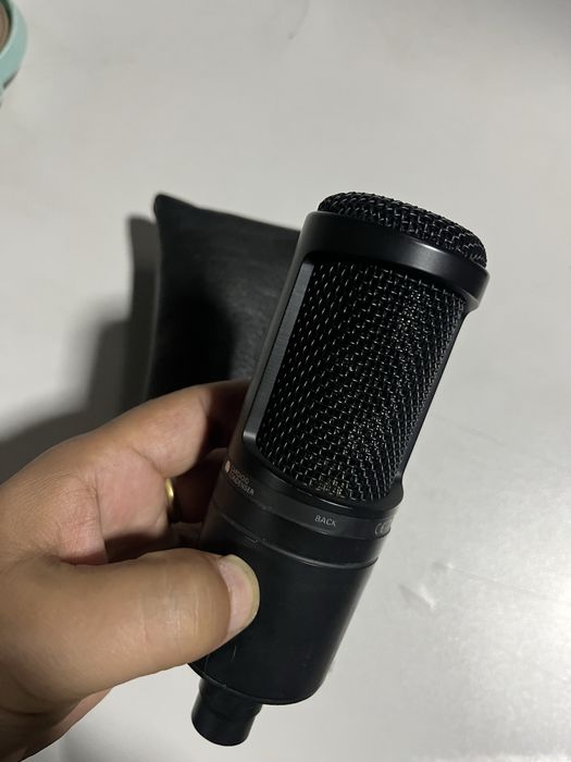 Микрофон студийный