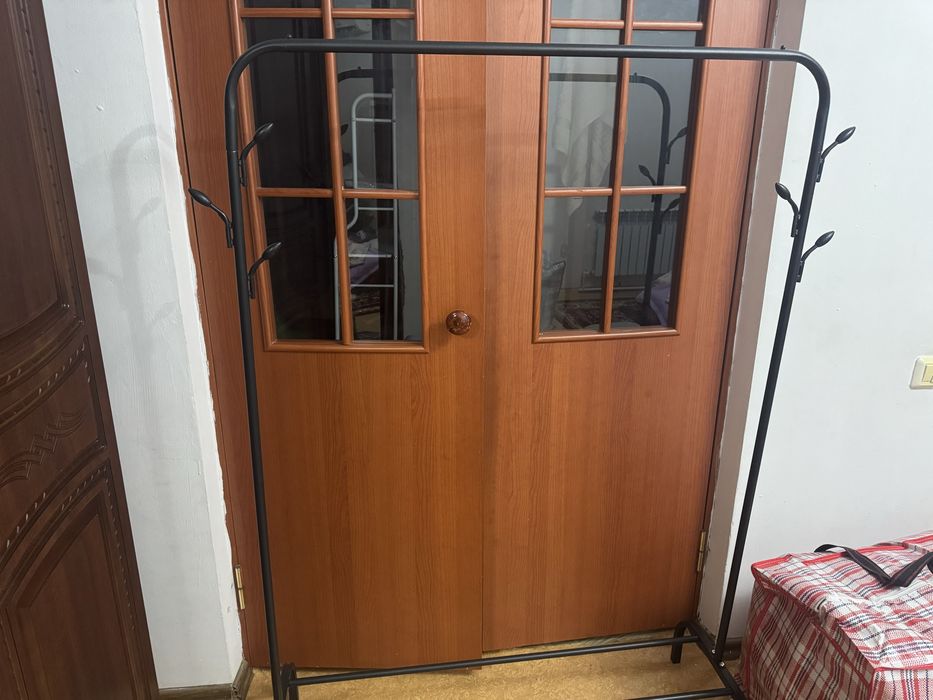 Отыргыштар новый екеуин 5000 вешалка 3000