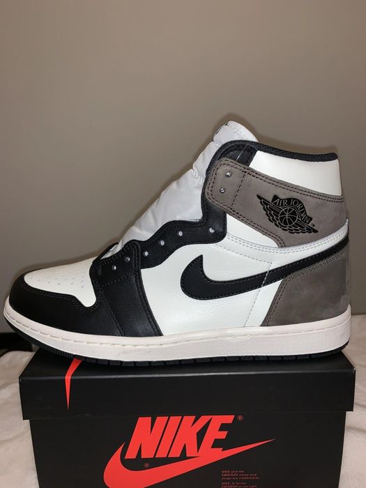 Jordan 1 Retro High OG Dark Mocha 
Dark Mocha
