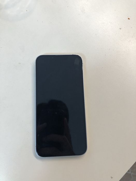 Продам Iphone 13 256gb