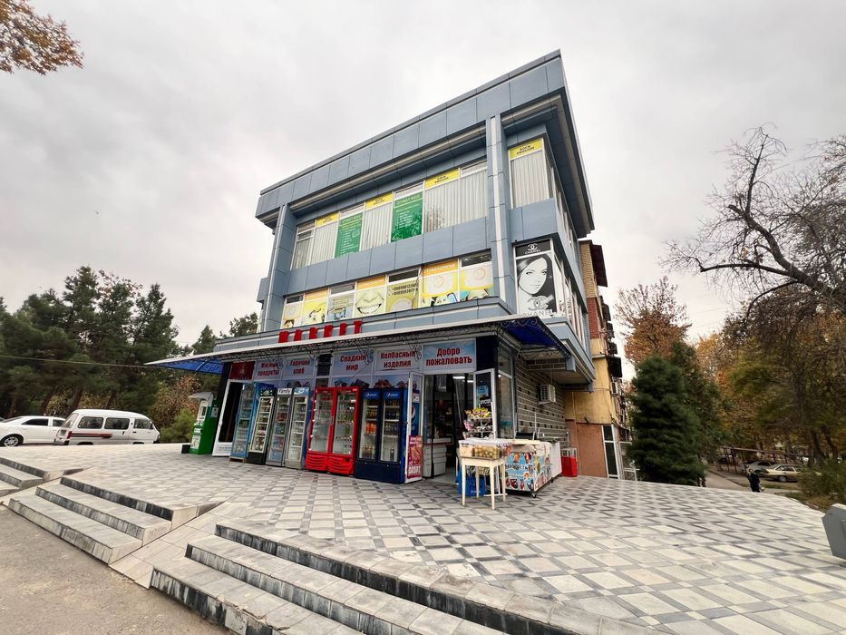 Срочно Продаётся отдельно стоящие здания 1 линия вдоль дороге