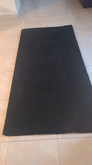 Vand covoare pufoase