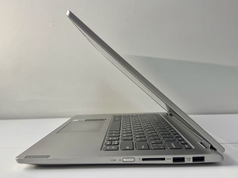 Ноутбук Lenovo IdeaPad SENSOR,