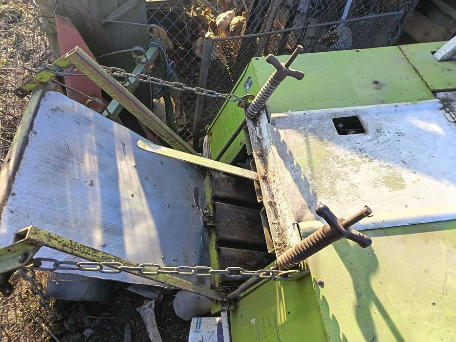 Vand presa de balotat