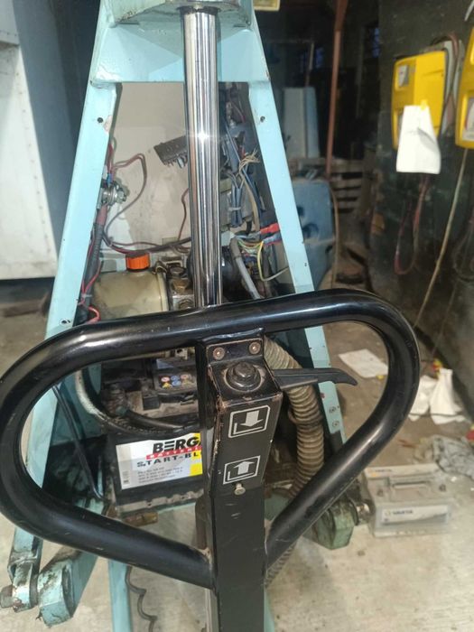 Електрическа ножична транспалетна количка -G TRUCK