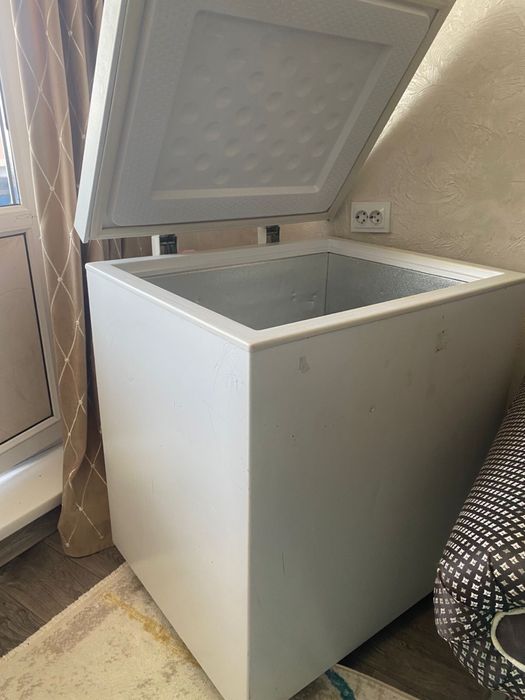 Продам морозильник