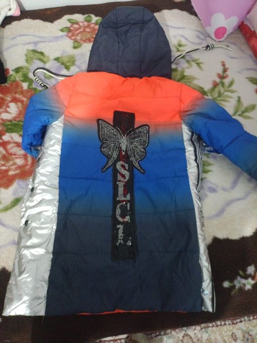 Тёплые куртки срочно продам