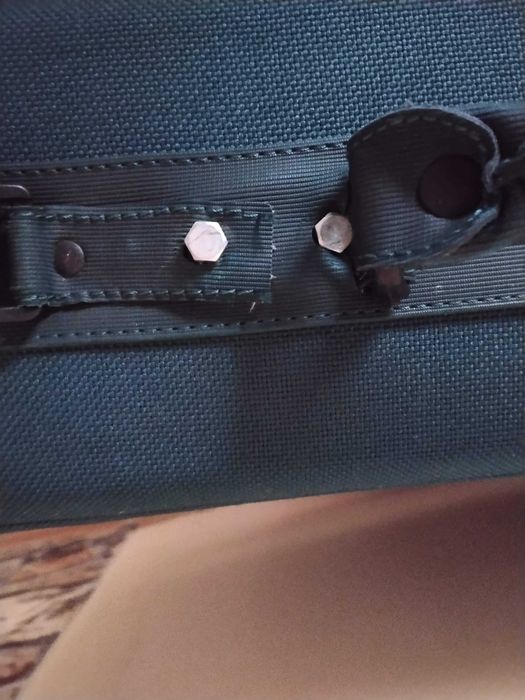 Samsonite лек куфар за ръчен багаж с 4 колелца
