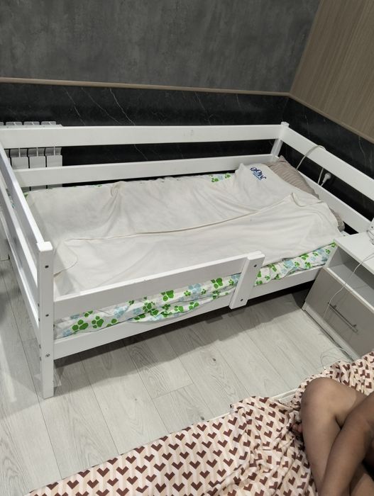 Продам детскую кровать