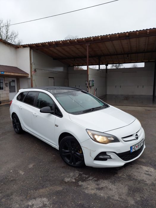 Opel Astra J  sport tourer