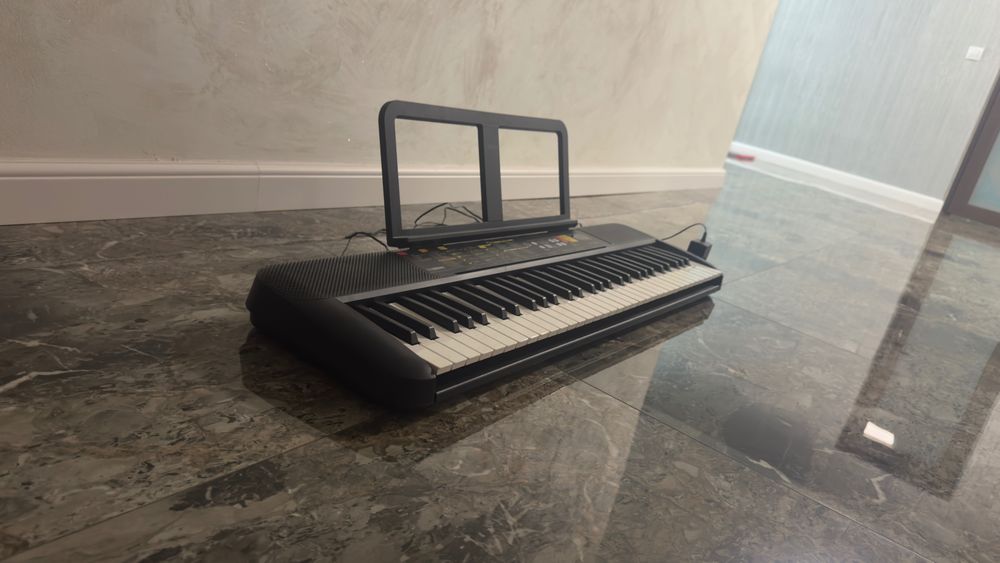 Claviatură Yamaha PSR F52