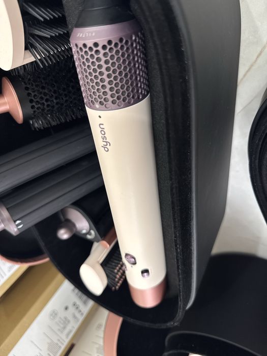 Dyson Акция + подарки