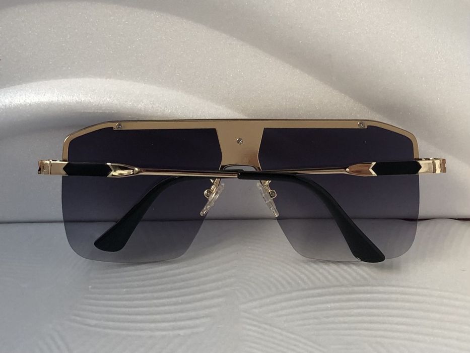 Модерни и стилни мъжки слънчеви очила