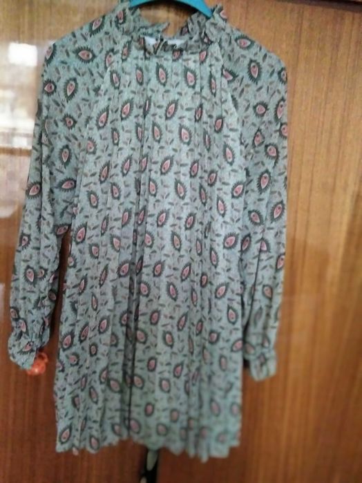 Ефирна туника с плисе