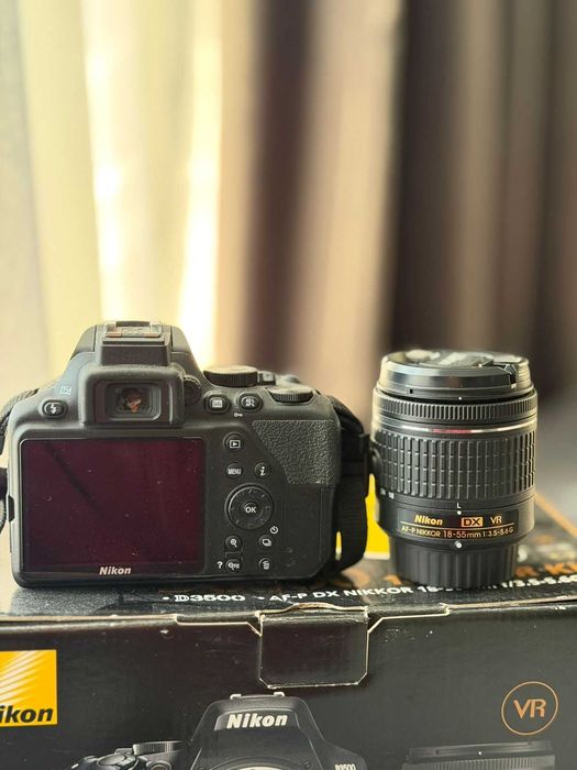 Фотокамера Nikon D3500 c объективами